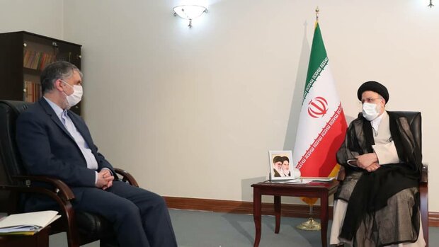 بازگرداندن اعتماد مردم به دولت مهم ترین وظیفه دولتمردان است بازگرداندن اعتماد مردم به دولت مهم ترین وظیفه دولتمردان است