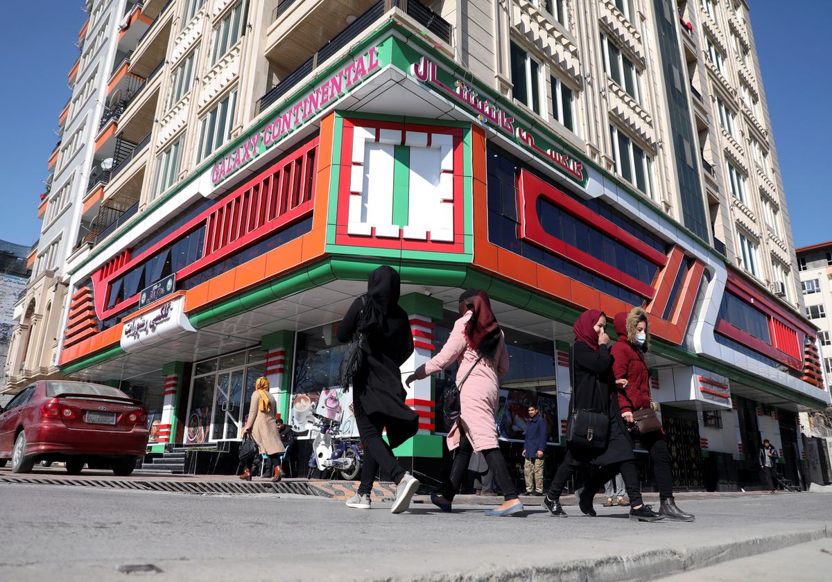 صدور ویزای فوری برای زنان آسیب پذیر افغان