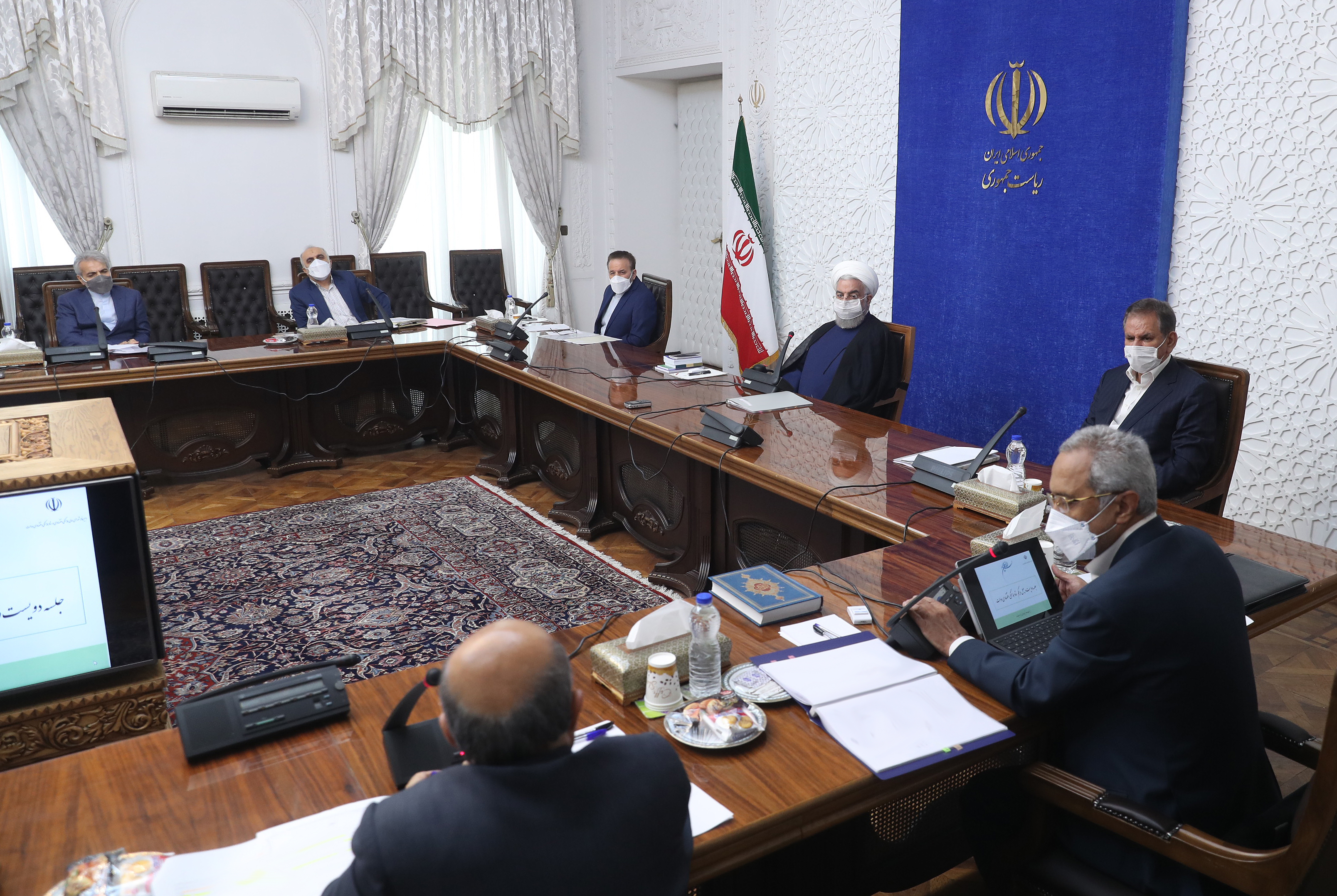 همکاری همه دستگاه ها در جهت تسریع در ترخیص کالاهای گمرکات / اتصال کلیه سامانهها به سامانه جامع تجارت تا پایان تیرماه همکاری همه دستگاه ها در جهت تسریع در ترخیص کالاهای گمرکات / اتصال کلیه سامانهها به سامانه جامع تجارت تا پایان تیرماه