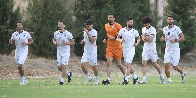تماس مجیدی با مدافع مصدوم استقلال در تمرین امروز تماس مجیدی با مدافع مصدوم استقلال در تمرین امروز
