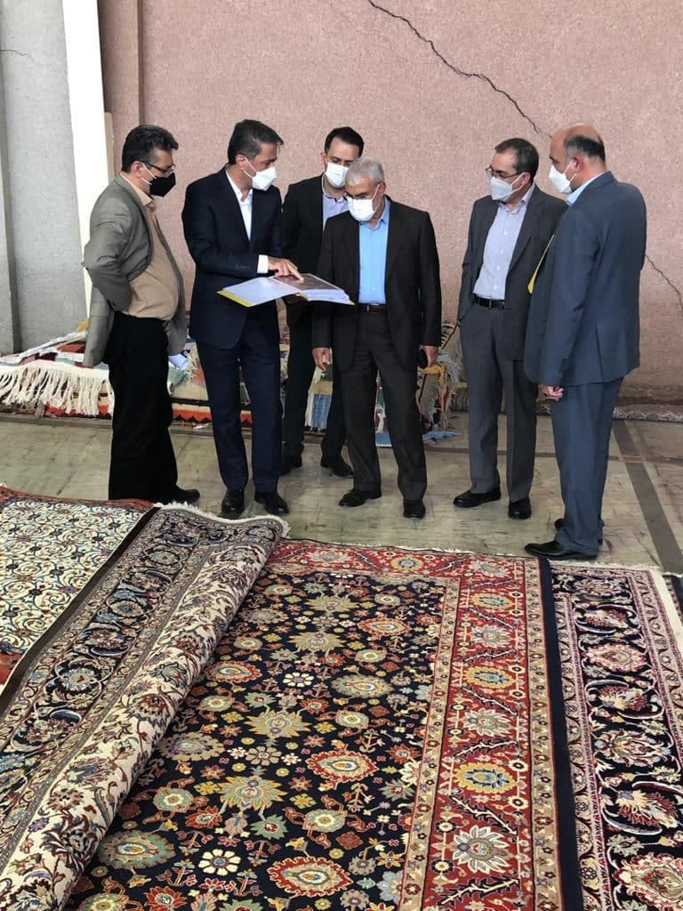 بازدید مدیر عامل موسسه اعتباری ملل از کارخانجات شرکت سهامی فرش ایران بازدید مدیر عامل موسسه اعتباری ملل از کارخانجات شرکت سهامی فرش ایران