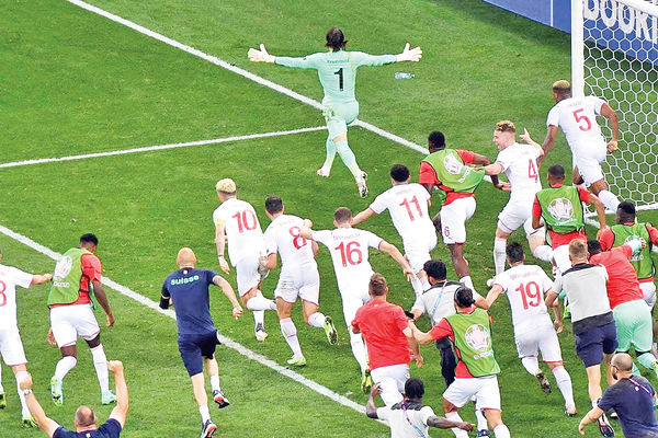 شعبده های عالیجناب فوتبال! شعبده های عالیجناب فوتبال!