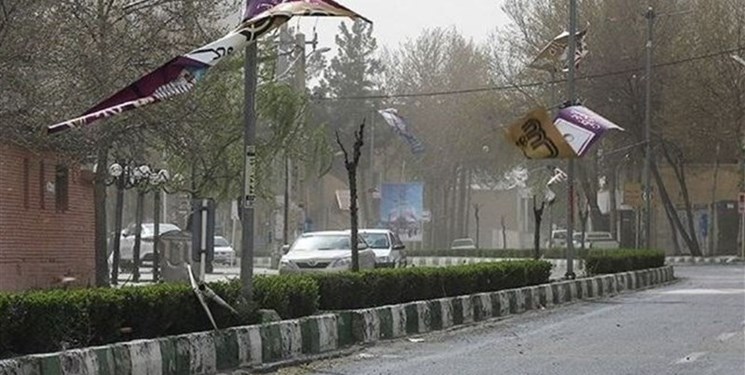 باد شدید و خیزش گرد و خاک در شرق کشور باد شدید و خیزش گرد و خاک در شرق کشور