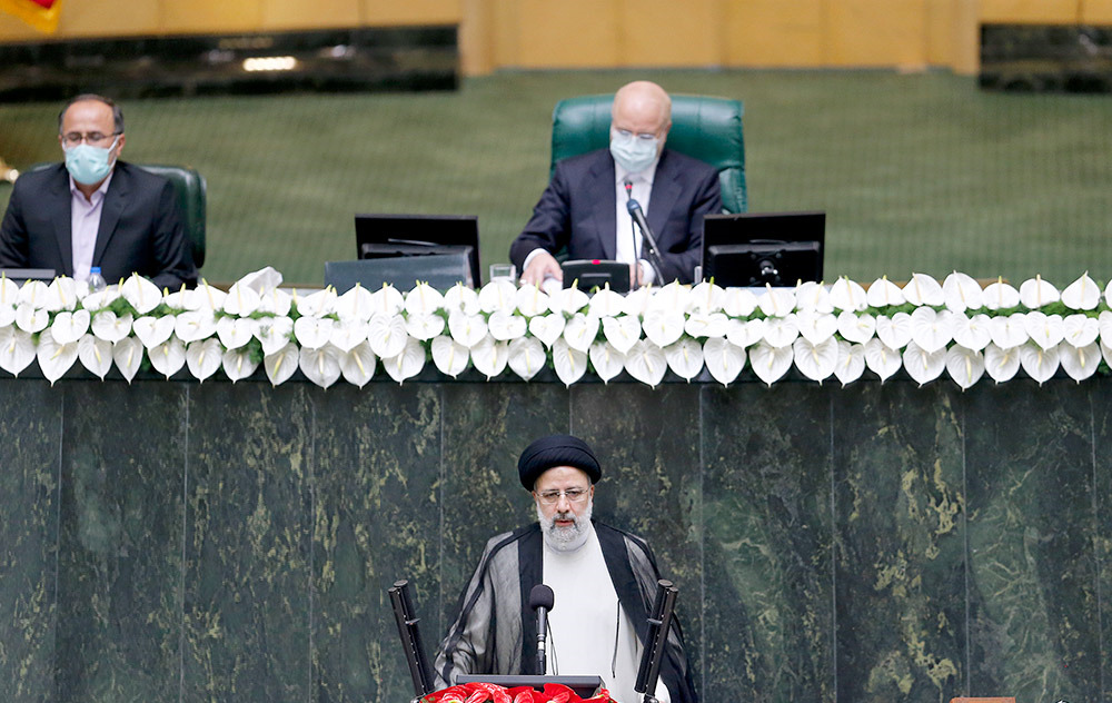 رییسی: از هر طرح دیپلماتیک برای لغو تحریم ها حمایت خواهیم کرد / قالیباف: بر چالش های پیش روی دوره جدید واقف هستیم رییسی: از هر طرح دیپلماتیک برای لغو تحریم ها حمایت خواهیم کرد / قالیباف: بر چالش های پیش روی دوره جدید واقف هستیم