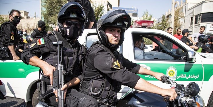 دستگیری شرور مسلح درگیری مسلحانه در نظام آباد دستگیری شرور مسلح درگیری مسلحانه در نظام آباد
