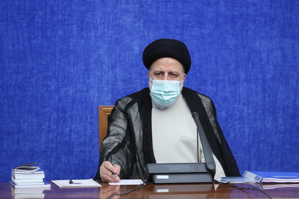 ۹ دستور رییسی در جلسه اضطراری ستاد مقابله با کرونا ۹ دستور رییسی در جلسه اضطراری ستاد مقابله با کرونا