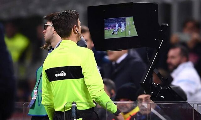 VAR به ورزشگاه آزادی میآید؟ VAR به ورزشگاه آزادی میآید؟