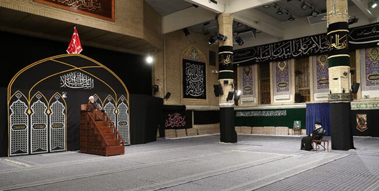 دومین شب مراسم عزاداری در حسینیه امام خمینی (ره) دومین شب مراسم عزاداری در حسینیه امام خمینی (ره)