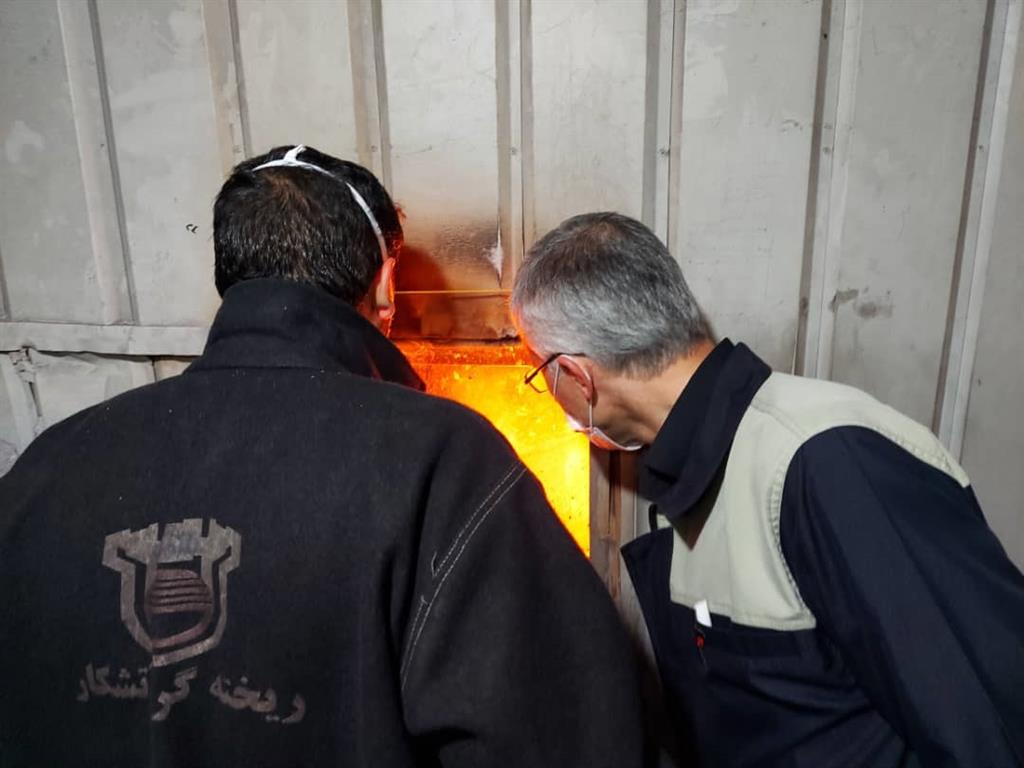 بازدید مدیر عامل شرکت ذوب آهن اصفهان از روند تولید و تعمیرات کارخانه