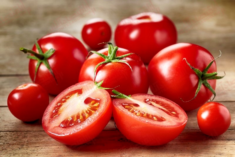 قیمت گوجه فرنگی به بیش از ۱۰ هزارتومان رسید قیمت گوجه فرنگی به بیش از ۱۰ هزارتومان رسید
