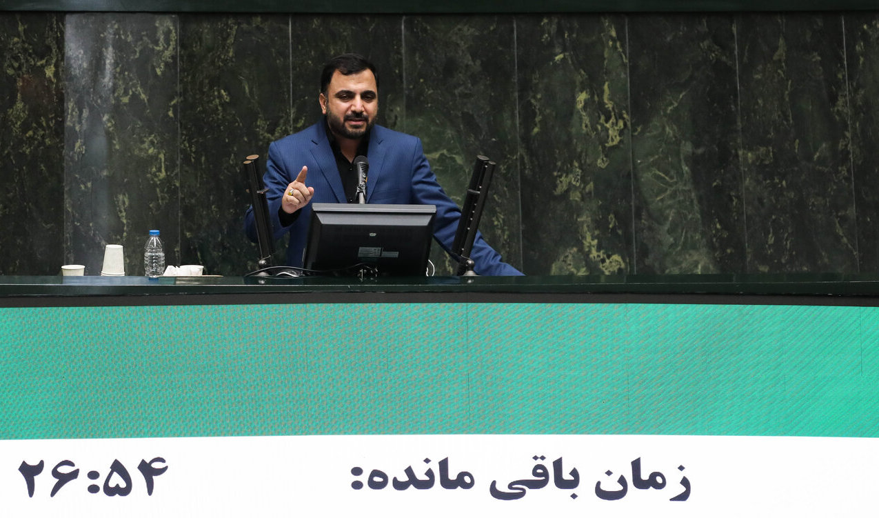 مردم را در فضای مجازی بی پناه گذاشتیم / شبکه ملی اطلاعات به معنای قطع اینترنت نیست مردم را در فضای مجازی بی پناه گذاشتیم / شبکه ملی اطلاعات به معنای قطع اینترنت نیست