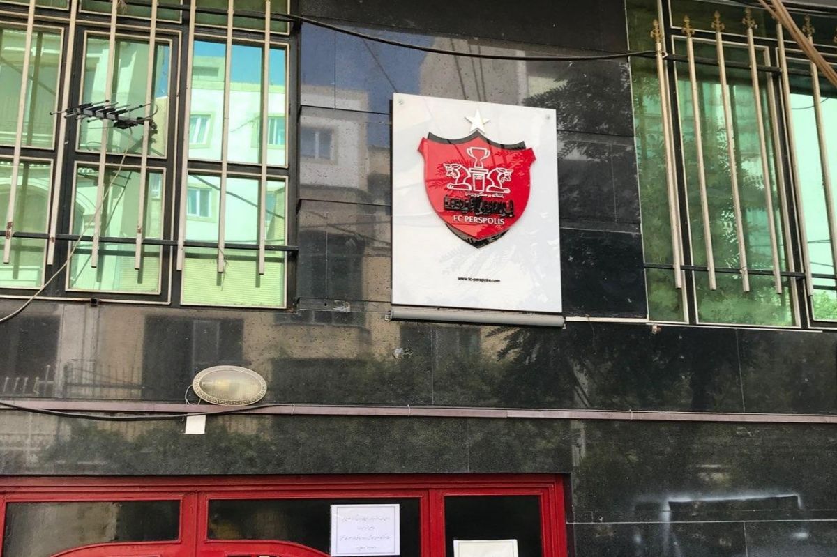 پرسپولیسی ها در تکاپو / منتظر تمدید یا خرید بازیکن جدید؟ پرسپولیسی ها در تکاپو / منتظر تمدید یا خرید بازیکن جدید؟