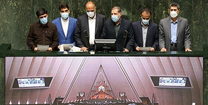 مراسم تحلیف ۶نفر از منتخبان جدید مردم برگزار شد