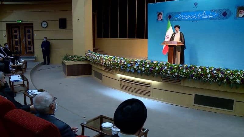 رییس جمهور منتخب بر رسیدگی به مشکلات معیشتی مردم تاکید کرد