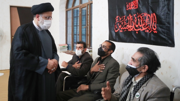 دیدار رییس جمهور با جمعی از خانوادههای معظم شهدا دیدار رییس جمهور با جمعی از خانوادههای معظم شهدا