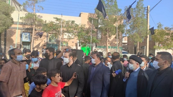 با تکمیل واکسیناسیون زمینه بازگشایی کارها فراهم می شود / همه تلاش خود را می کنیم تا شرایط به نفع معیشت مردم تغییر کند با تکمیل واکسیناسیون زمینه بازگشایی کارها فراهم می شود / همه تلاش خود را می کنیم تا شرایط به نفع معیشت مردم تغییر کند