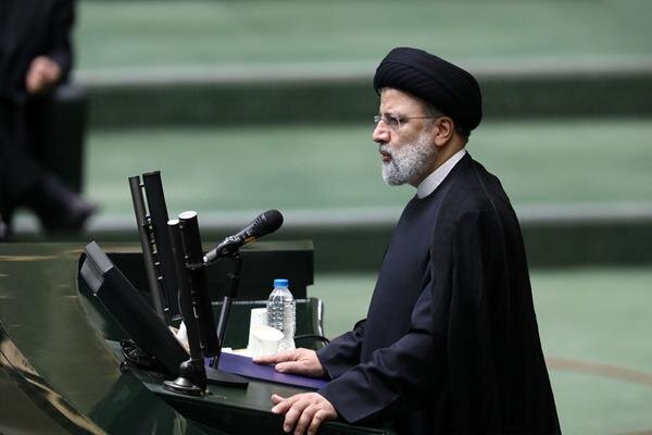 شاخص محوری برای تعیین وزرای پیشنهادی، کارآمدی بود / در برخورد با فساد درنگ نخواهم کرد شاخص محوری برای تعیین وزرای پیشنهادی، کارآمدی بود / در برخورد با فساد درنگ نخواهم کرد