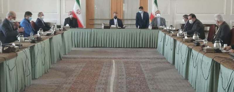 نخستین نشست مشترک وزارتخانه های بهداشت و امورخارجه برگزار شد نخستین نشست مشترک وزارتخانه های بهداشت و امورخارجه برگزار شد