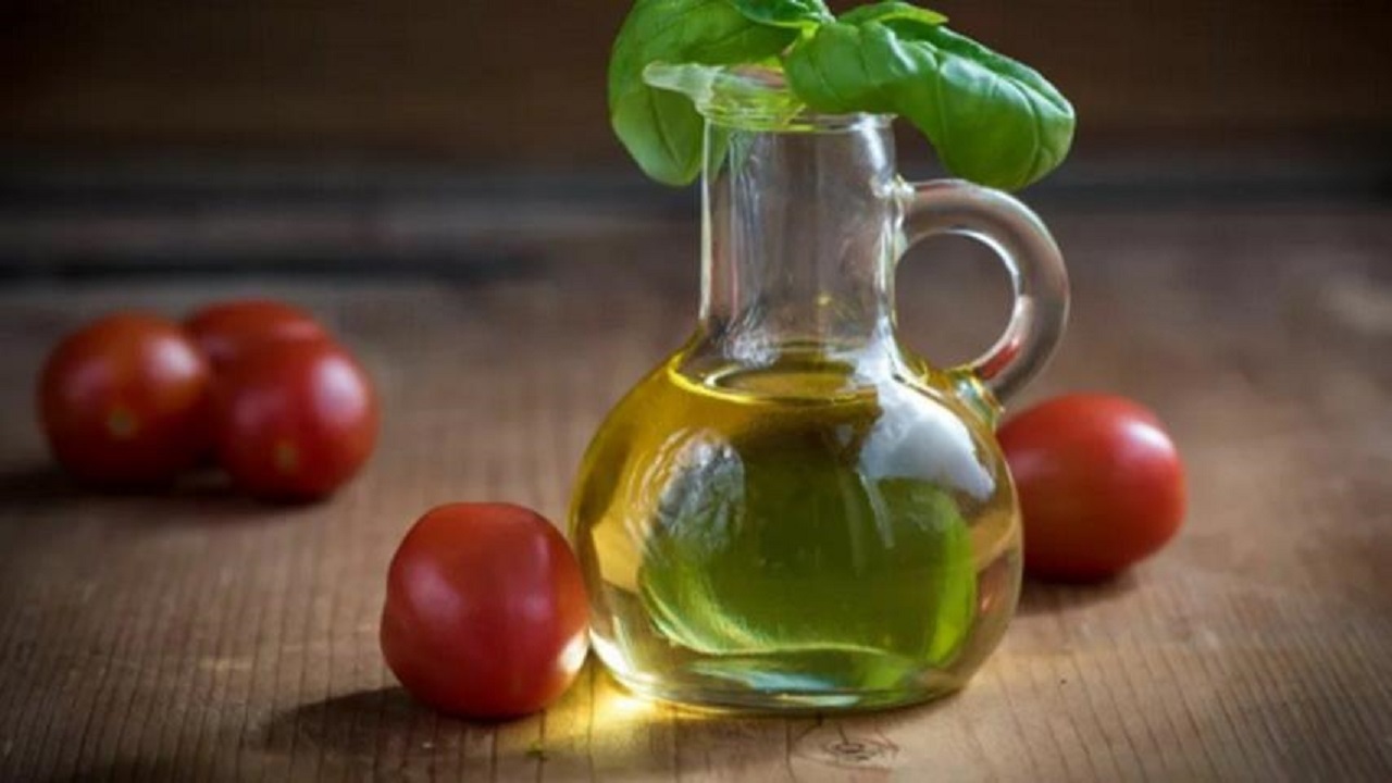 گوجه فرنگی و روغن زیتون، معجون سلامتی گوجه فرنگی و روغن زیتون، معجون سلامتی