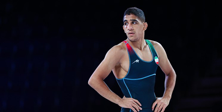 عموزاد به دور دوم صعود کرد