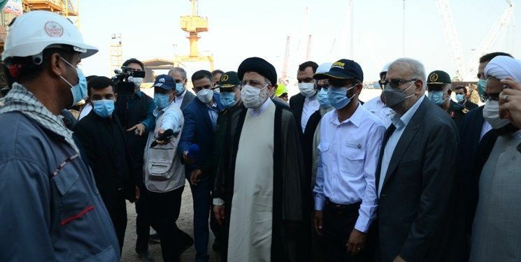 رییسی از شرکت صنعتی دریایی ایران در بوشهر بازدید کرد