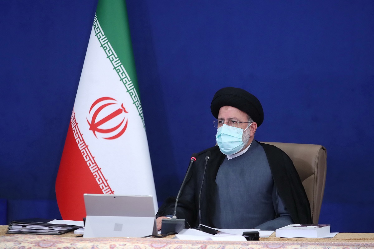 هیچگونه فساد اداری و اقتصادی قابل تحمل نیست / اجرای طرح های صنعتی باید پیوست محیط زیستی داشته باشد هیچگونه فساد اداری و اقتصادی قابل تحمل نیست / اجرای طرح های صنعتی باید پیوست محیط زیستی داشته باشد