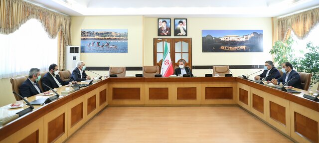 معاون رییسی وعده تقویت بورس را داد معاون رییسی وعده تقویت بورس را داد