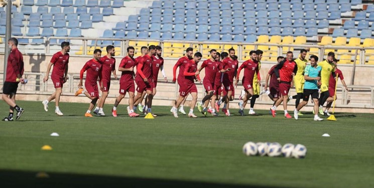 پرسپولیس فردا در تهران تمرین می کند پرسپولیس فردا در تهران تمرین می کند