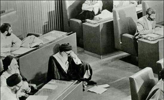 دعوا بر سر محرمانگی اموال مسئولان در سالروز تصویب اصل ۱۴۲ / چه کسی فکرش را می کرد؟ دعوا بر سر محرمانگی اموال مسئولان در سالروز تصویب اصل ۱۴۲ / چه کسی فکرش را می کرد؟