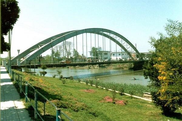 آهن قراضه ها به کمک راهسازی آمد آهن قراضه ها به کمک راهسازی آمد