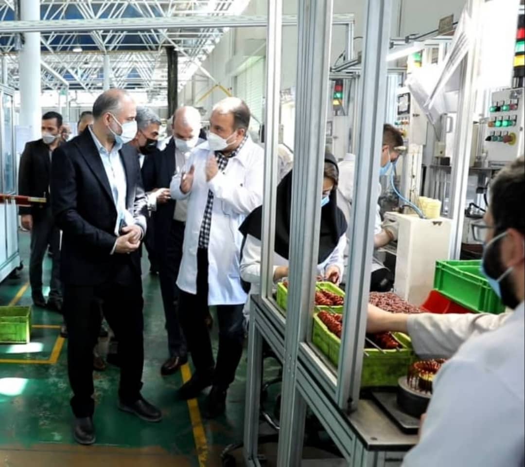 واردات قطعات توسط خودروسازان به شرکت های داخلی ضربه زده است واردات قطعات توسط خودروسازان به شرکت های داخلی ضربه زده است