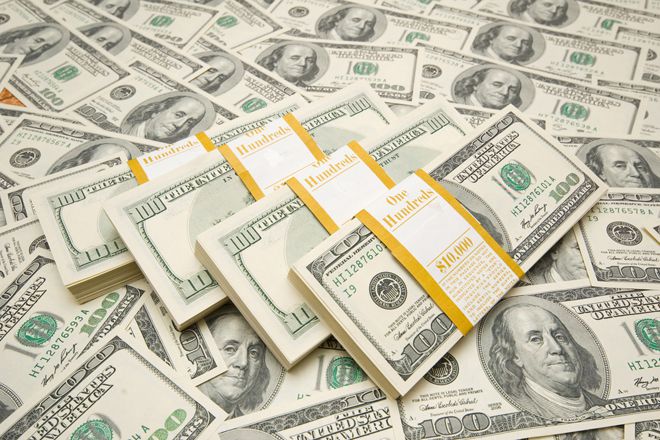 سویه جدید کرونا موجب افزایش ارزش دلار شد! سویه جدید کرونا موجب افزایش ارزش دلار شد!