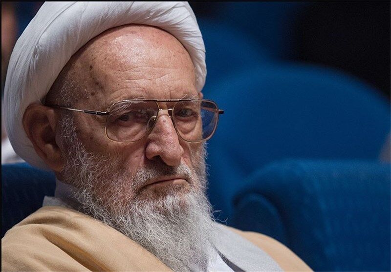 پیکر علامه حسن زاده در زادگاهش آرام گرفت پیکر علامه حسن زاده در زادگاهش آرام گرفت