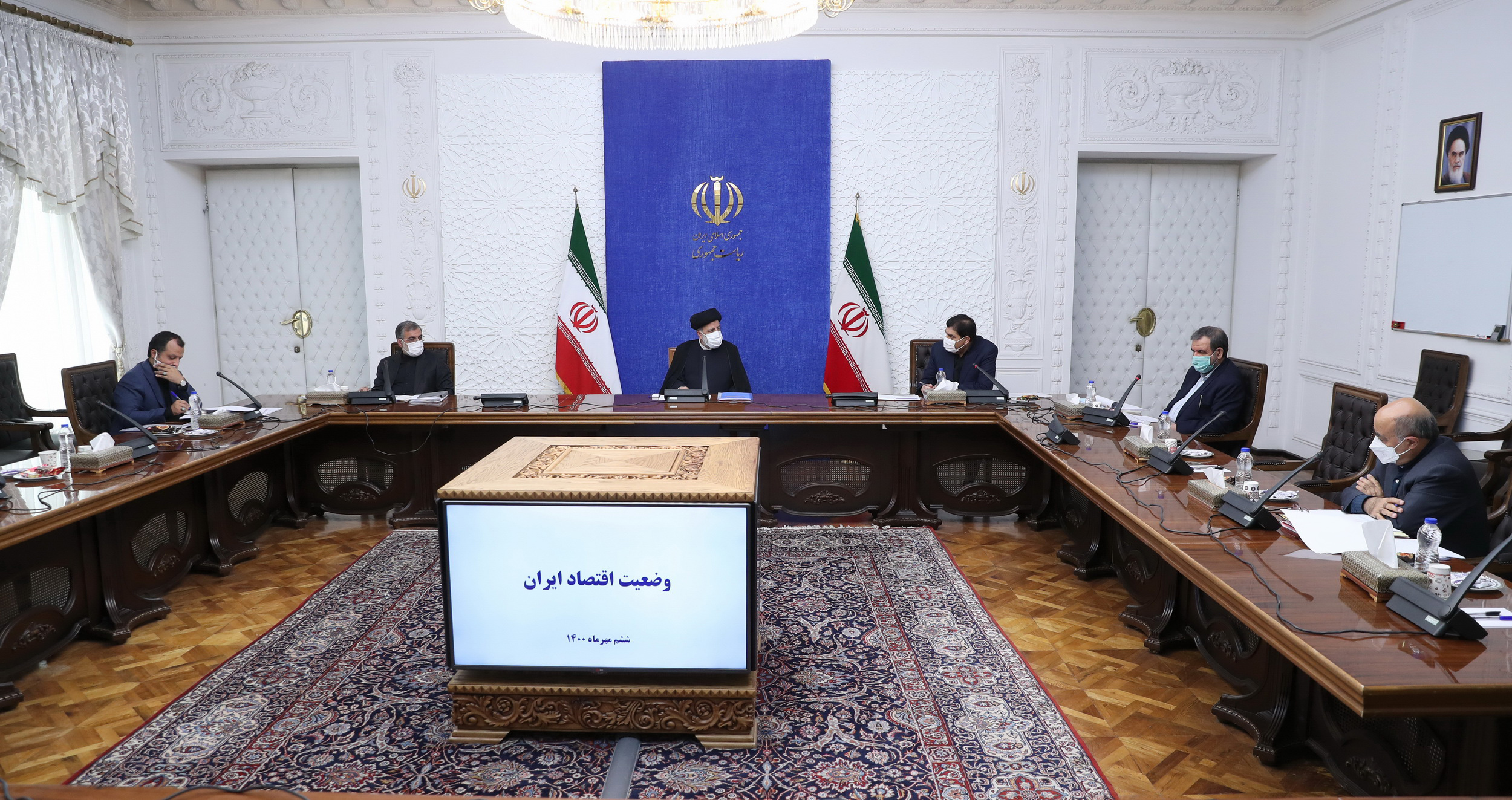 مهار تورم مسأله مهم و اولویت دولت است / بانک مرکزی سیاست های پولی را متناسب با مدیریت نقدینگی و کنترل تورم پیگیری کند مهار تورم مسأله مهم و اولویت دولت است / بانک مرکزی سیاست های پولی را متناسب با مدیریت نقدینگی و کنترل تورم پیگیری کند