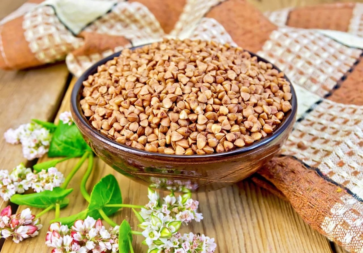 گندم سیاه دوست صمیمی قلب گندم سیاه دوست صمیمی قلب