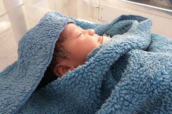 نوزادی که برای به دنیا آمدن عجله داشت نوزادی که برای به دنیا آمدن عجله داشت