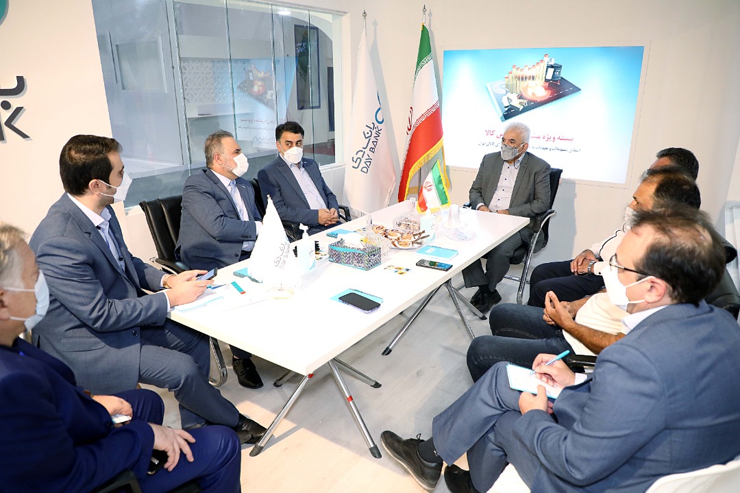 بانک دی به تاکسی های کیش تسهیلات نوسازی می دهد بانک دی به تاکسی های کیش تسهیلات نوسازی می دهد