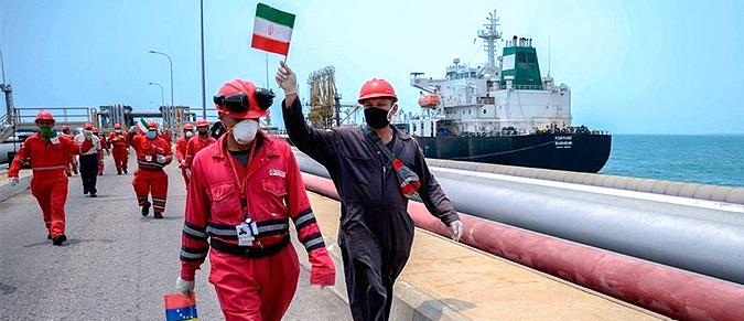 شکست آمریکا در دزدی نفت ایران در آب های دریای عمان شکست آمریکا در دزدی نفت ایران در آب های دریای عمان