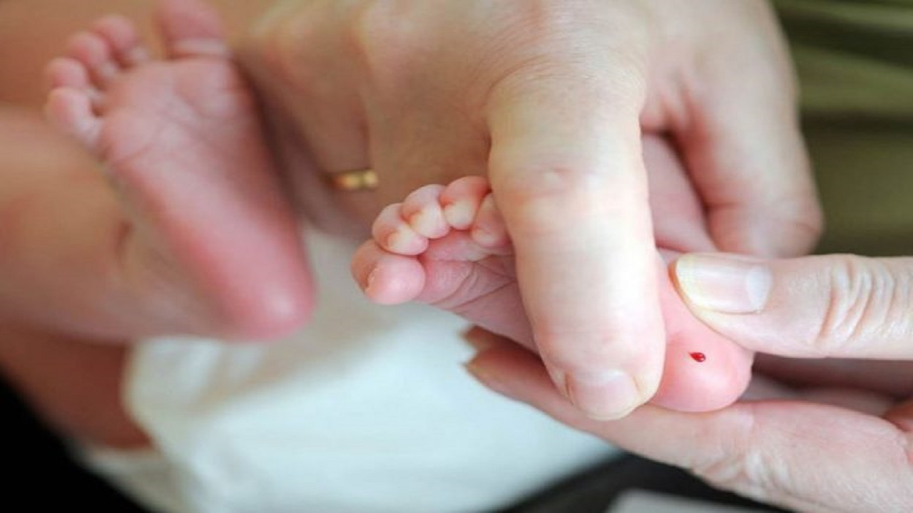 غربالگری نوزادان در چه زمان باید انجام شود؟ غربالگری نوزادان در چه زمان باید انجام شود؟