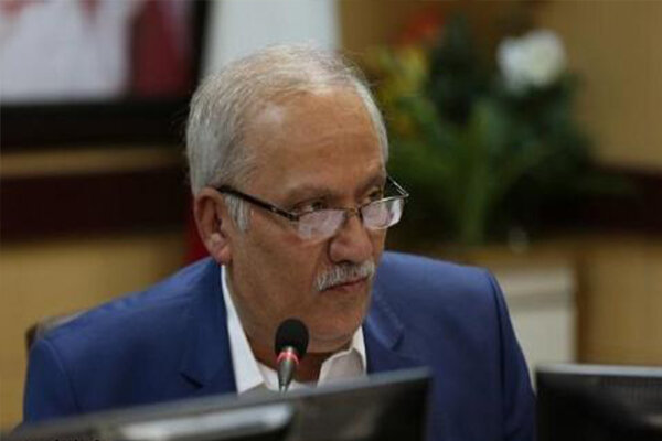 دانش آموزانی که واکسن نزدهاند هر هفته تست می دهند دانش آموزانی که واکسن نزدهاند هر هفته تست می دهند