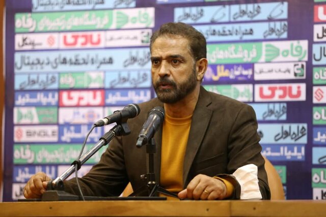 فیروز کریمی: کم تجربه بودن تنها مشکل پیکان است فیروز کریمی: کم تجربه بودن تنها مشکل پیکان است
