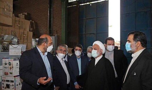 چرا کالاهای قاچاق در انبار سازمان اموال تملیکی رسوب کرد؟ چرا کالاهای قاچاق در انبار سازمان اموال تملیکی رسوب کرد؟