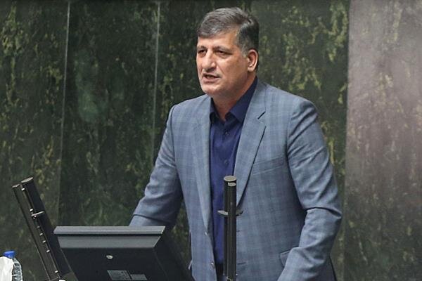 انتقاد یک نماینده مجلس از حضور زنان بی حجاب در سریال گاندو انتقاد یک نماینده مجلس از حضور زنان بی حجاب در سریال گاندو