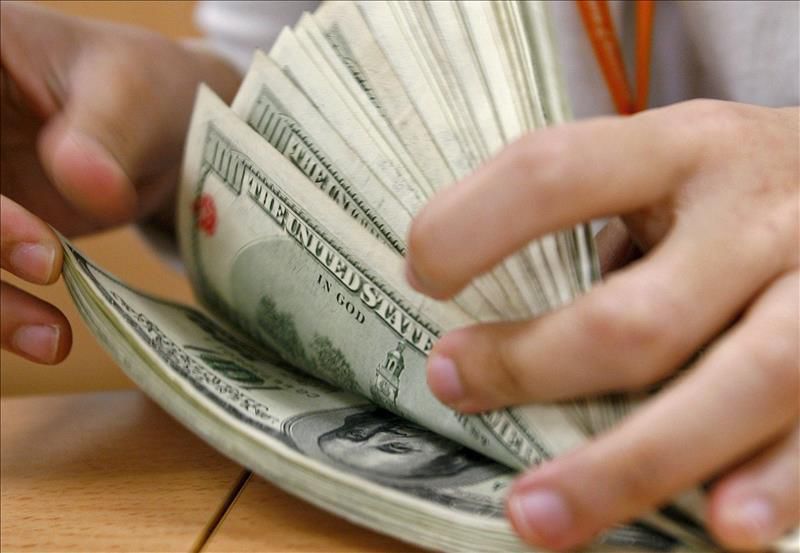 دلار سطح ۲۸۷۰۰تومان را حفظ کرد / اختلاف ۱۰۰۰تومانی دلار صرافی با بازار آزاد دلار سطح ۲۸۷۰۰تومان را حفظ کرد / اختلاف ۱۰۰۰تومانی دلار صرافی با بازار آزاد