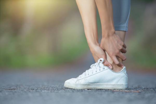 مشکل خستگی و سنگینی پا از چیست؟ مشکل خستگی و سنگینی پا از چیست؟