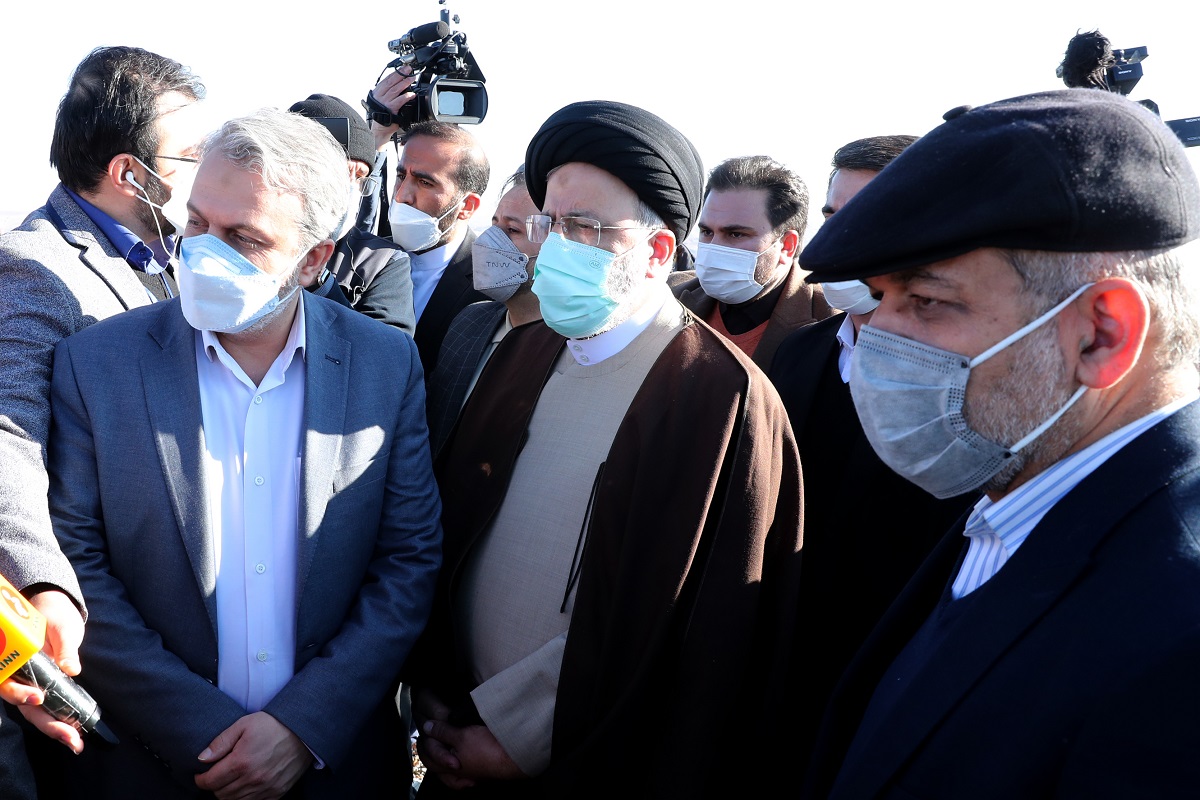 رییس جمهور: همه نامه ها مطالعه و پیگیری خواهد شد رییس جمهور: همه نامه ها مطالعه و پیگیری خواهد شد