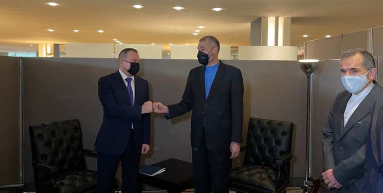 گفتوگوی امیرعبداللهیان با وزیر خارجه بلاروس درباره اتباع ایرانی گفتوگوی امیرعبداللهیان با وزیر خارجه بلاروس درباره اتباع ایرانی