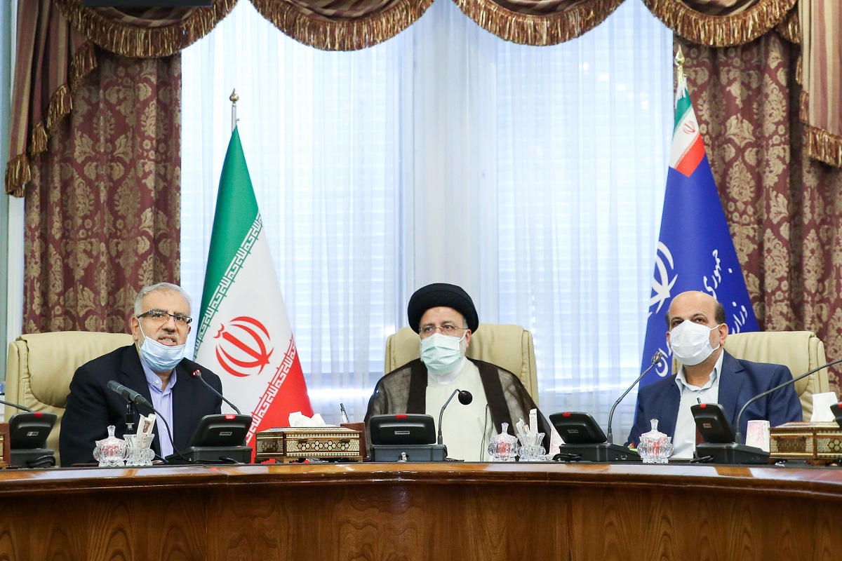 عرضه بنزین در جایگاه ها جریان دارد / این حمله سایبری نه اولین بار است نه آخرین بار عرضه بنزین در جایگاه ها جریان دارد / این حمله سایبری نه اولین بار است نه آخرین بار