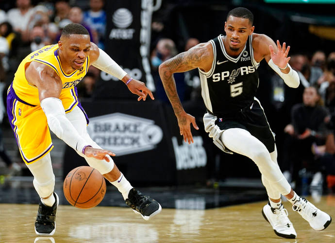 رقابت های بسکتبال NBA / پیروزی لیکرز بدون لبرون رقابت های بسکتبال NBA / پیروزی لیکرز بدون لبرون