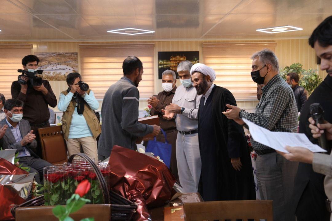 قهرمانی تیم فوتبال کارگری شرکت مس در «جام فیفکو» باعث افتخار کشور است قهرمانی تیم فوتبال کارگری شرکت مس در «جام فیفکو» باعث افتخار کشور است